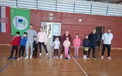 „Aerobik s tatom, na penale s mamom“ u OŠ Gornje Jesenje